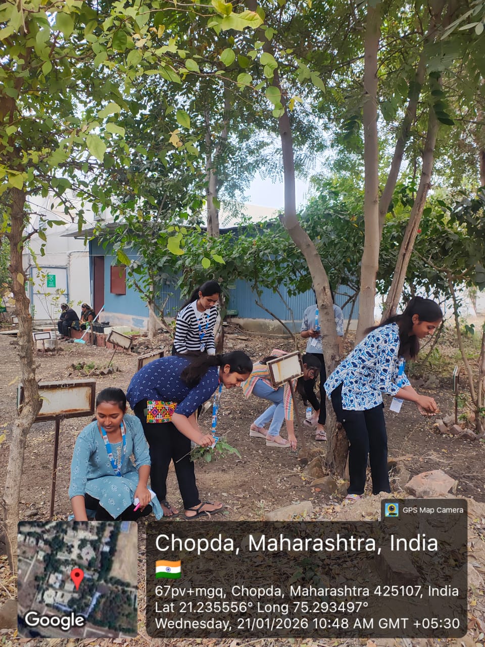 The Cleanliness Campaign at Dhanvantari Botanical Garden, Chopda was successfully organized on 21st January 2026 at Mahatma Gandhi Shikshan Mandal Campus, Chopda, during the Academic Year 2025–2026.